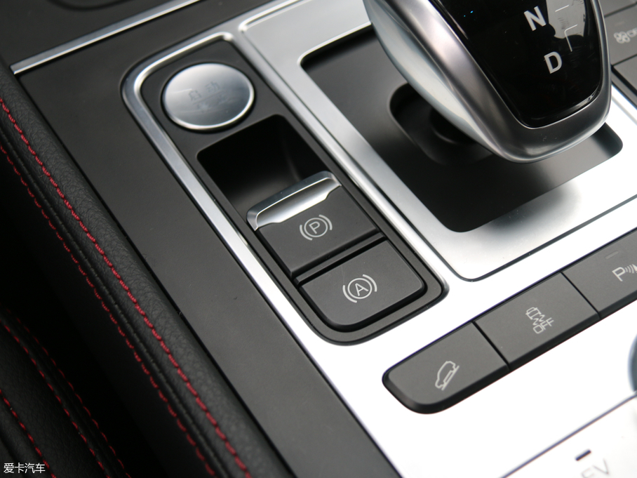 2018Դ DM 2.0T  7 V