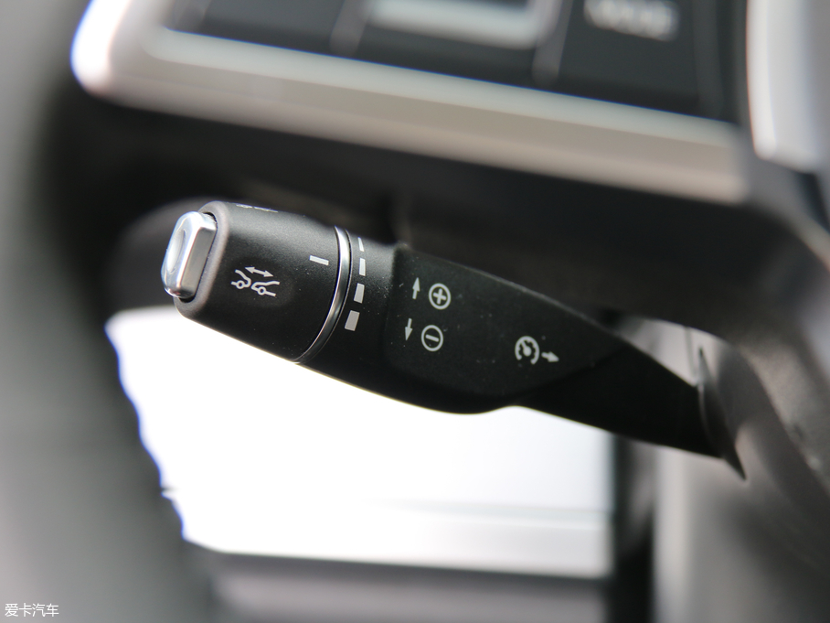 2018Դ DM 2.0T  7 V