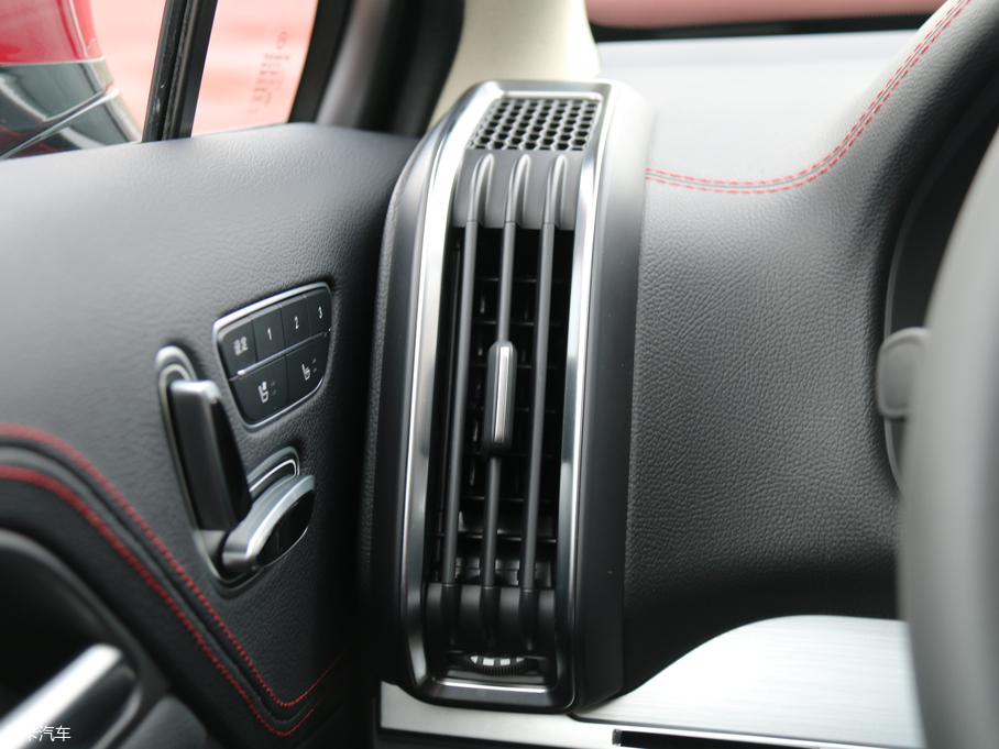 2018Դ DM 2.0T  7 V