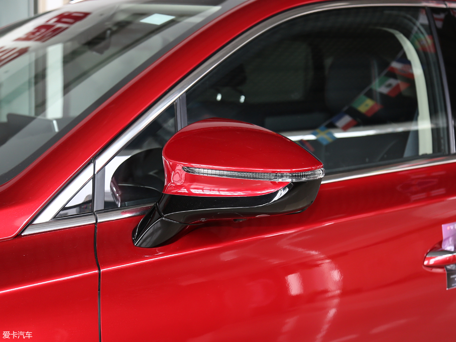 2018Դ DM 2.0T  7 V