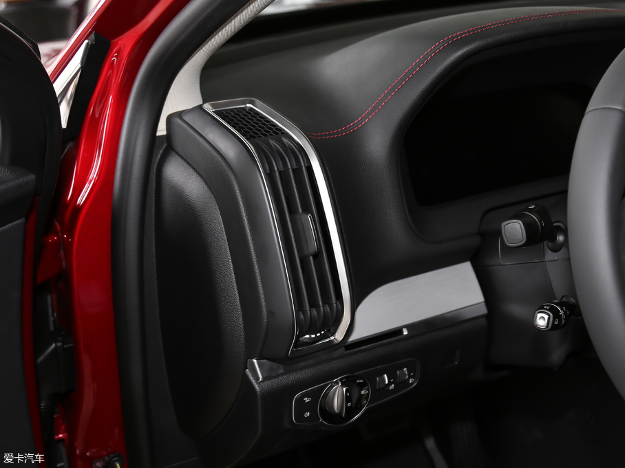 2018Դ DM 2.0T  7 V