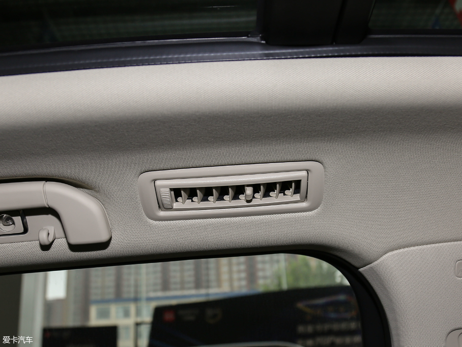 2018Դ DM 2.0T  7 V