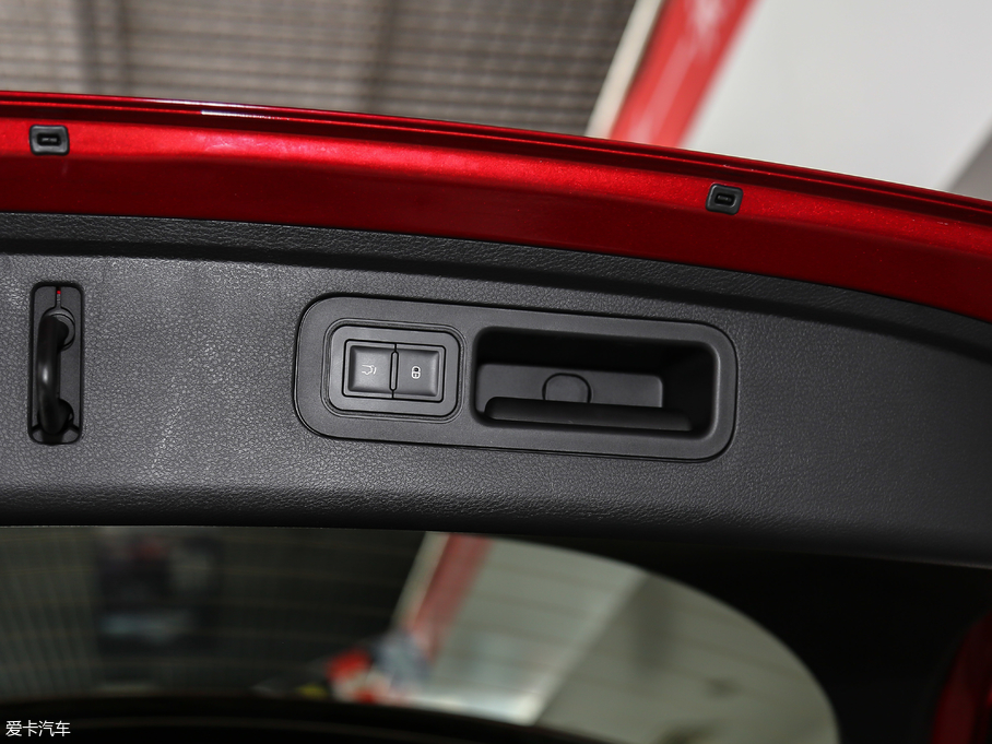 2018Դ DM 2.0T  7 V