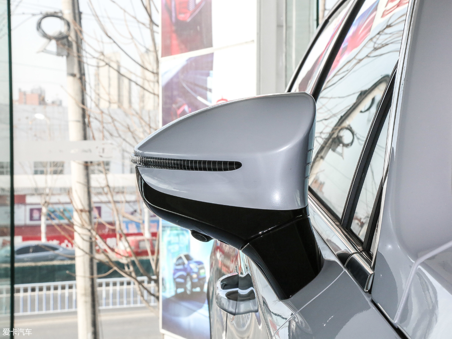 2018Դ DM 2.0T  7 V