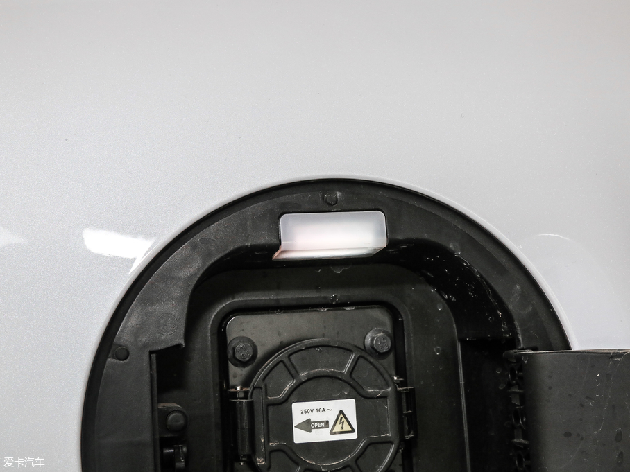 2018Դ DM 2.0T (lin)(chung) 7 V