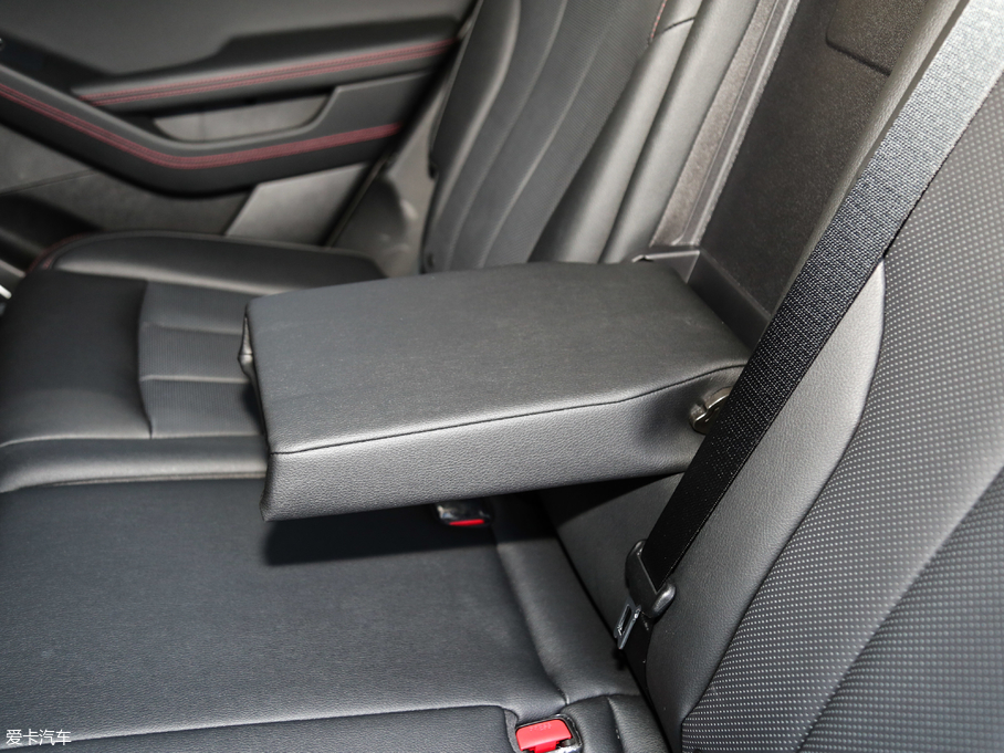 2018Դ DM 2.0T  7 V