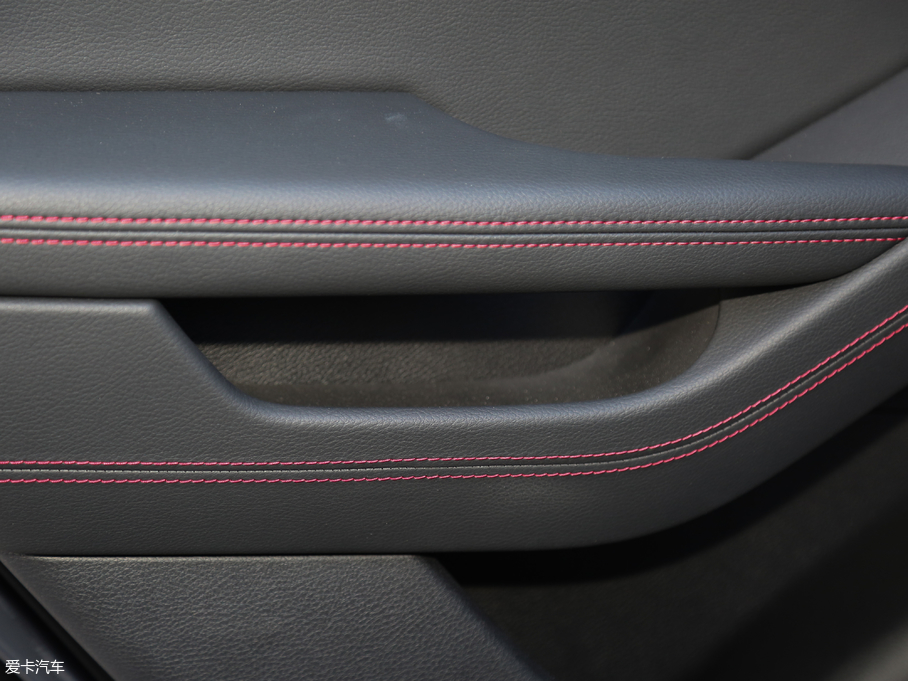 2018Դ DM 2.0T  7 V