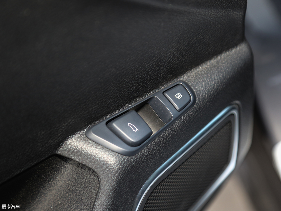 2018Դ DM 2.0T  7 V