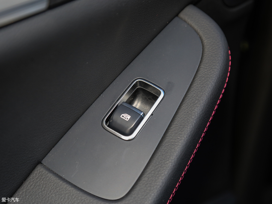 2018Դ DM 2.0T  7 V