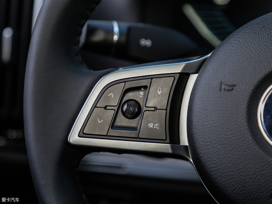 2018Դ DM 2.0T  7 V