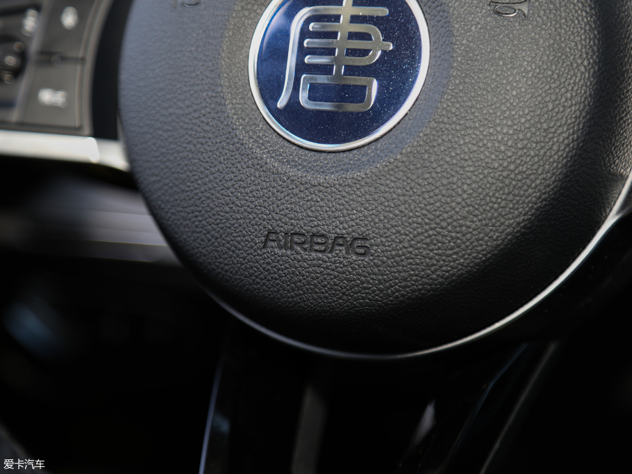 2018Դ DM 2.0T  7 V