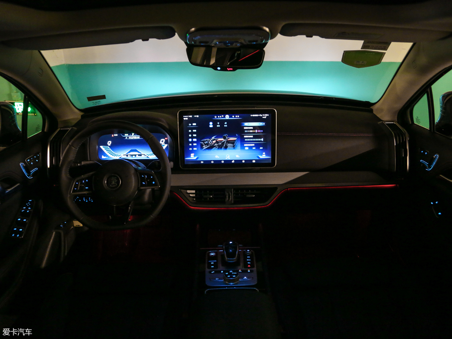 2018Դ DM 2.0T  7 V