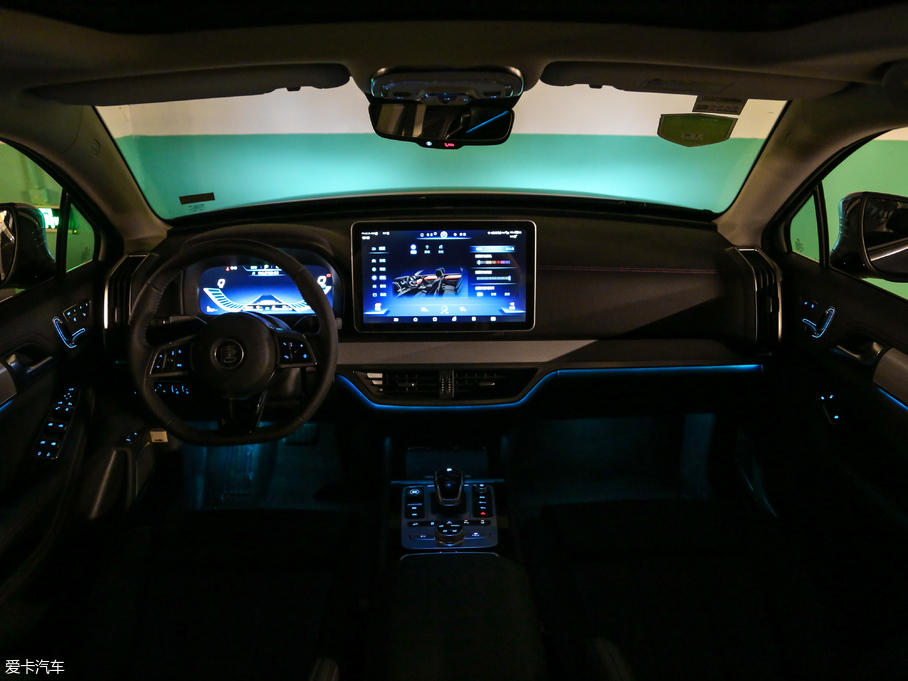 2018Դ DM 2.0T  7 V