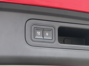 2018DM 2.0T (q)(lin)(chung) 7 V g