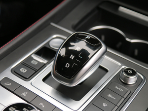 2018DM 2.0T  7 V п؅^