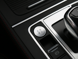 2018DM 2.0T  7 V п؅^