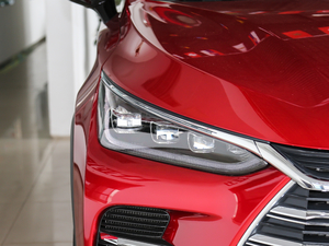 2018DM 2.0T  7 V ^