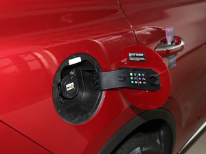 2018DM 2.0T  7 V ^