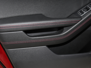 2018DM 2.0T  7 V g