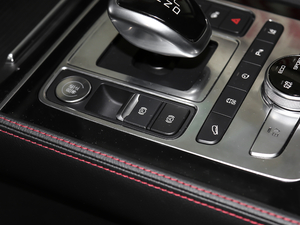 2018DM 2.0T (q)(lin)(chung) 7 (gu)V v܇Ƅ(dng)