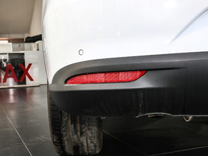 2018DM 2.0T  7 V ^