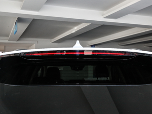 2018DM 2.0T  7 V ^