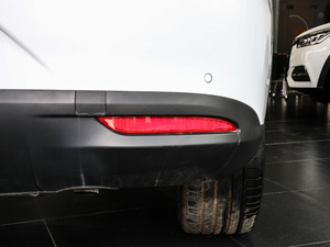 2018DM 2.0T  7 V ^