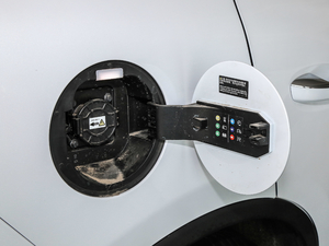 2018DM 2.0T  7 V ^