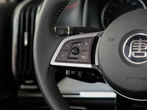 2018DM 2.0T  7 V п؅^