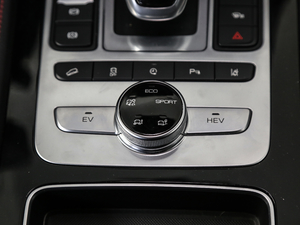 2018DM 2.0T  7 V п؅^