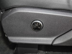 2018DM 2.0T I 7 V g