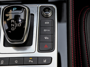 2018DM 2.0T I 7 V {{