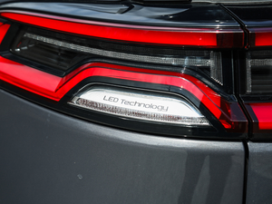 2018DM 2.0T (q)(lin)(chung) 7 V (ji)^