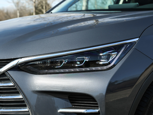 2018DM 2.0T  7 V ^