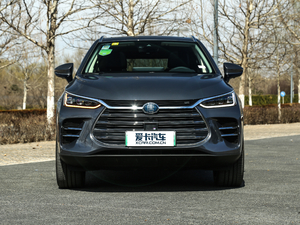 2018DM 2.0T  7 V ^