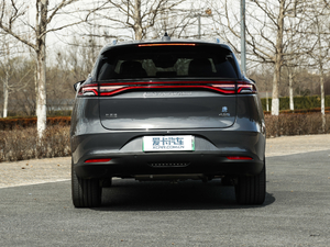 2018DM 2.0T  7 V ^