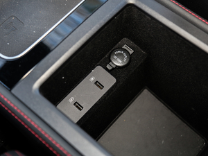 2018DM 2.0T  7 V g