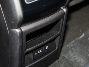 2018DM 2.0T  7 V g