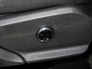 2018DM 2.0T (q)(lin)(chung) 7 V g