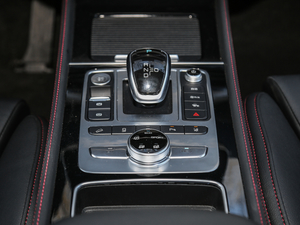 2018DM 2.0T  7 V п؅^