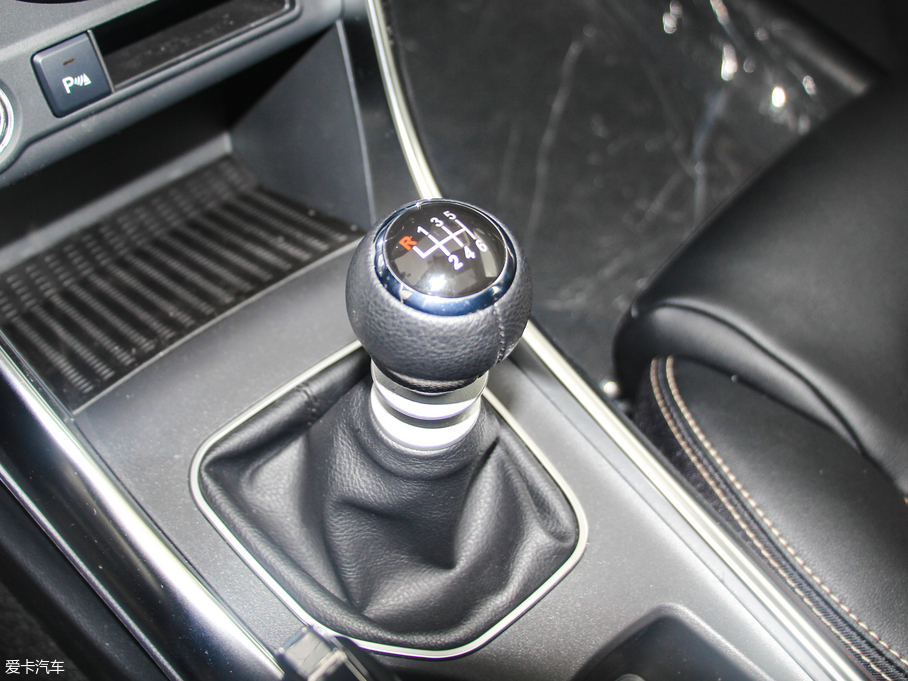 2018���� 1.5TI �ք����M����