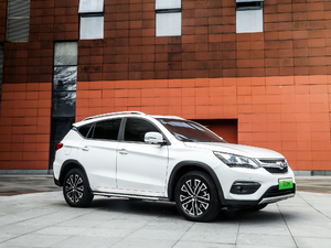 2018款1.5TID 全时四驱尊荣型 整体外观