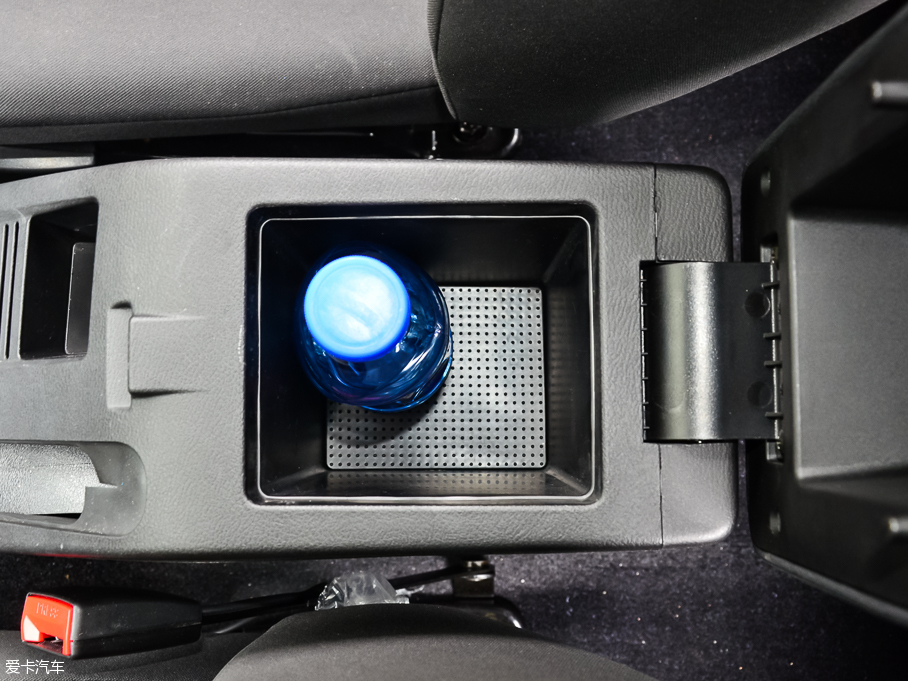 2015UT7 2.8T ͸߉܉F˜S