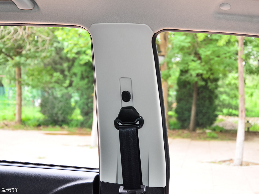 2015UT7 2.8T ͸߉܉F˜S