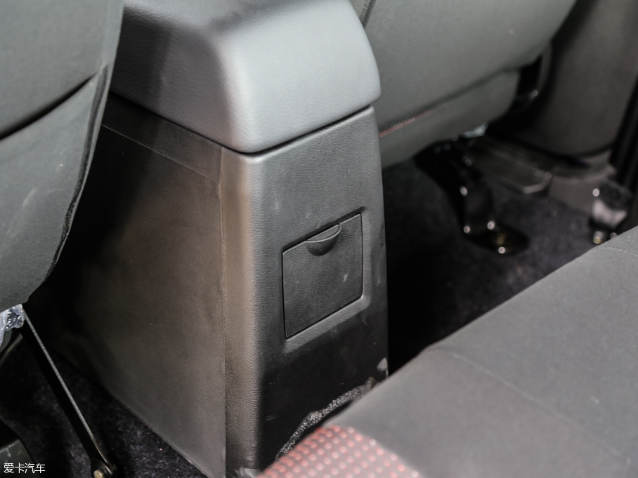 2015���U�T7 2.8T ���͸߉���܉������F���L�S���