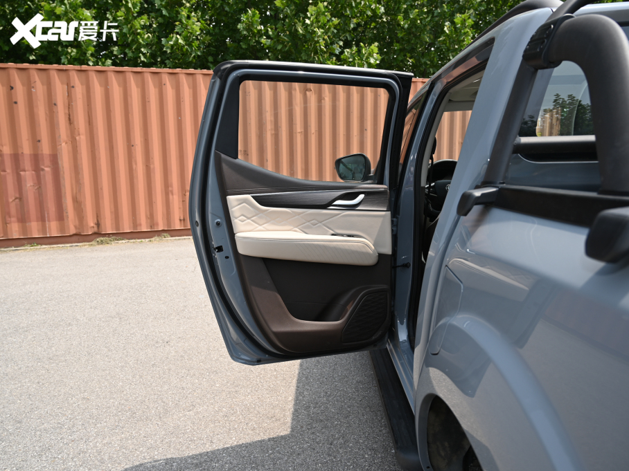 2022���J�U7 2.3T �Ԅ������Ş�� ����