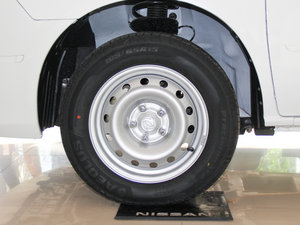 2014款1.5L 手动标准版 7座 国V 轮圈