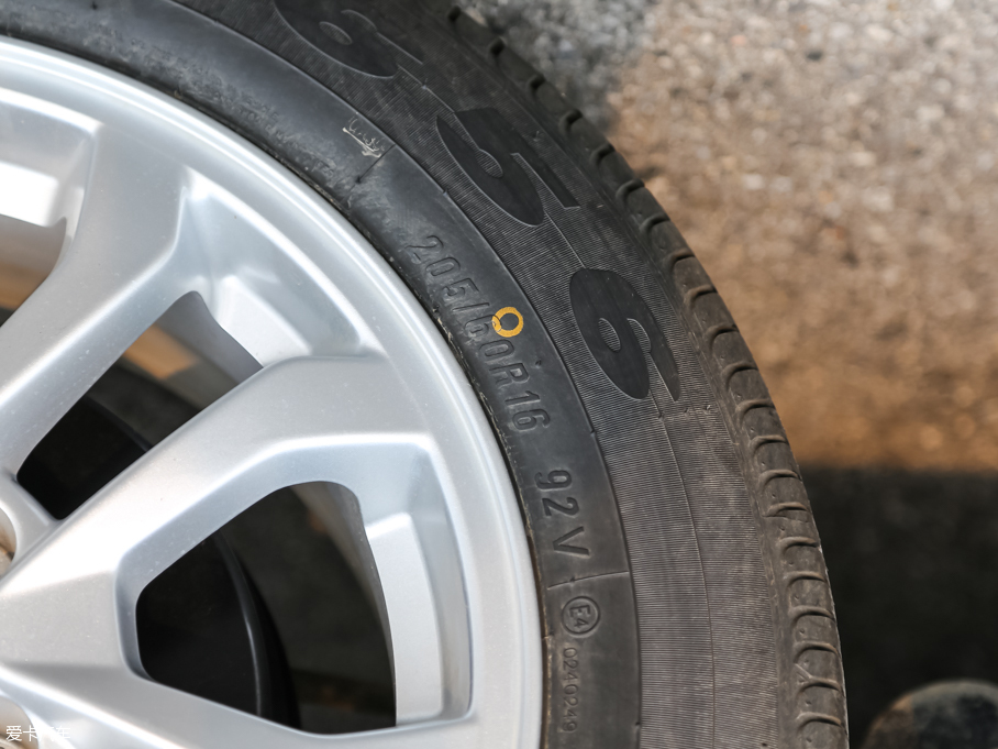 2016 1.6L ք(dng)A 7