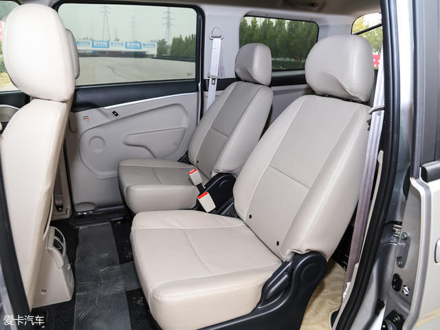 鄭州日產2016款帥客