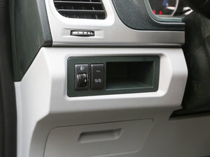 2016款1.5L 手动标准型 7座 空间座椅